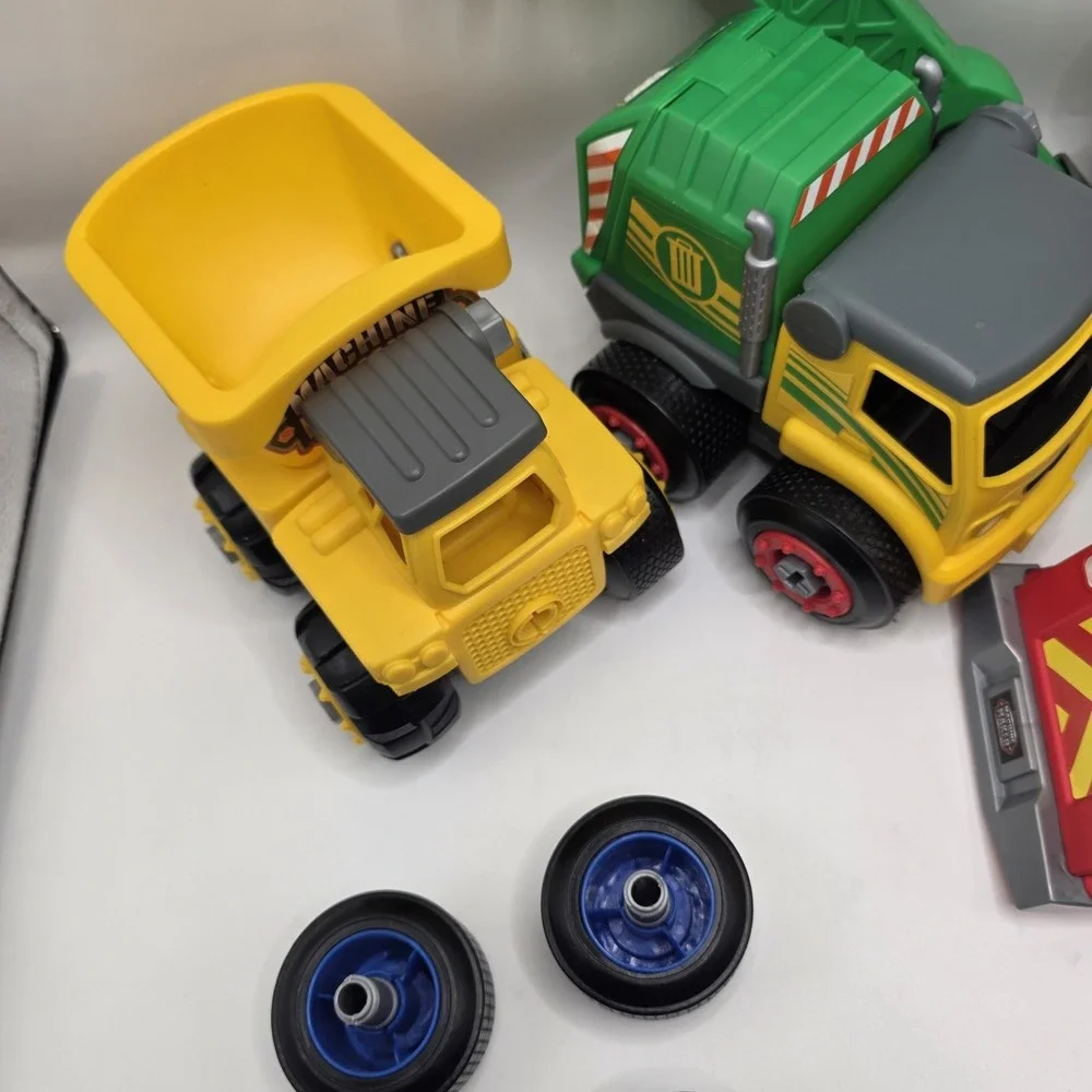 Junior Builder Construction‎ Trucks Mixed Lot Replacement Parts Vehicles Wheels